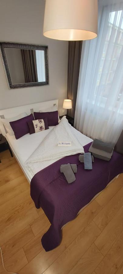 Central Apartments Rajska Gdansk Bagian luar foto