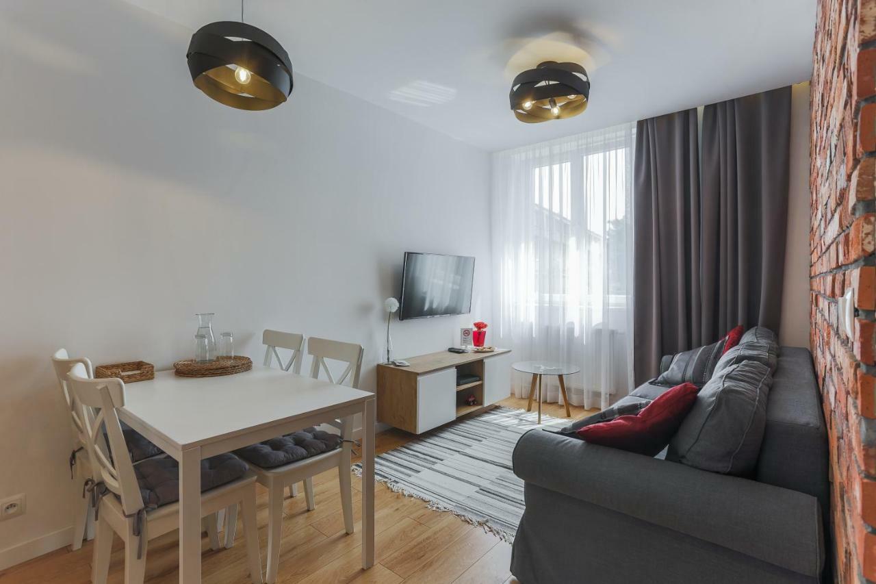 Central Apartments Rajska Gdansk Bagian luar foto