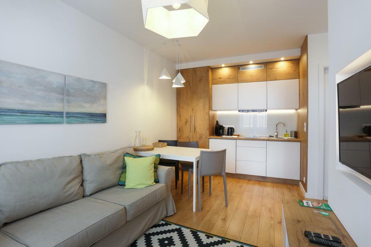 Central Apartments Rajska Gdansk Bagian luar foto